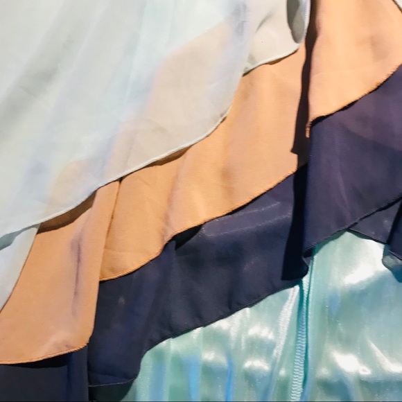 NEW High Low Dress - Picture 7 of 8